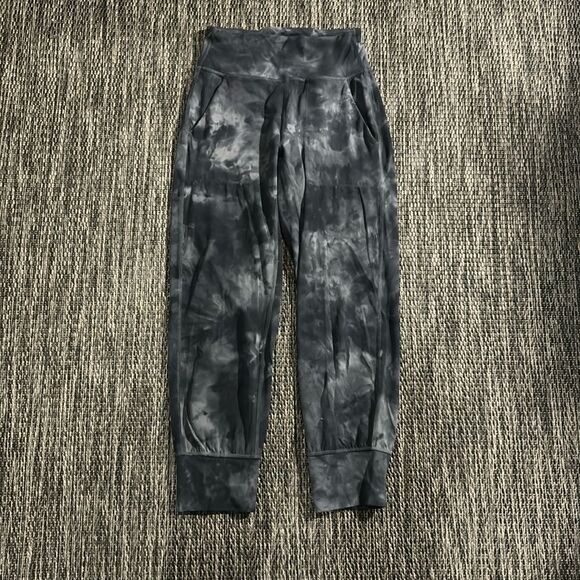 Lululemon Align Jogger Crop *24" - Picture 1 of 11
